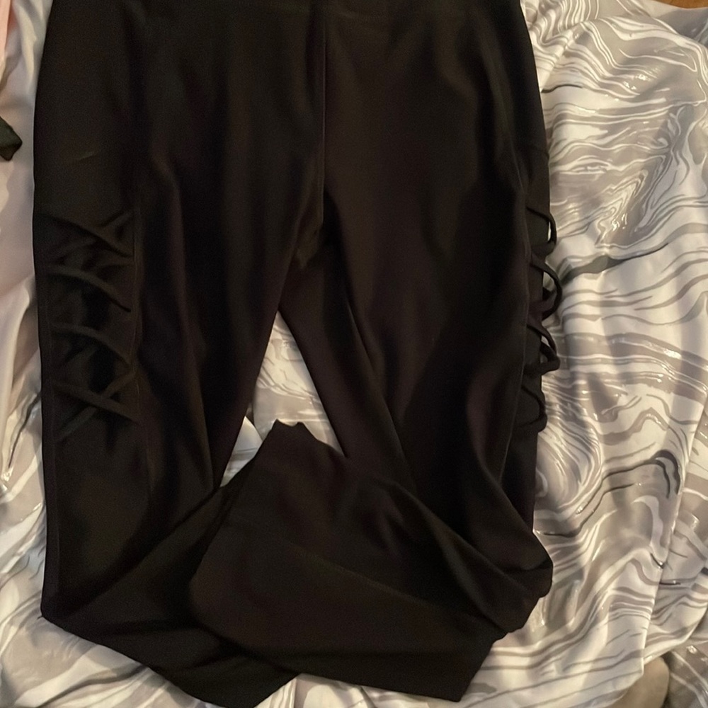 Cali Active, Small, Black